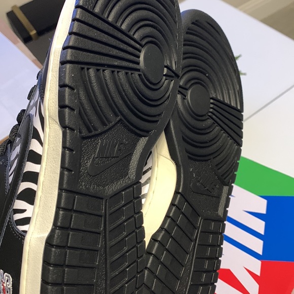 🦓 New Mens Nike SB Dunk low OG QS - Picture 9 of 14